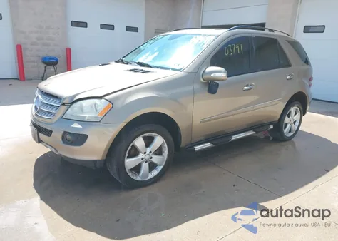 2008 Mercedes-Benz Ml 320 Cdi 4Matic z USA, uszkodzony, nr VIN 4JGBB22E58A410060